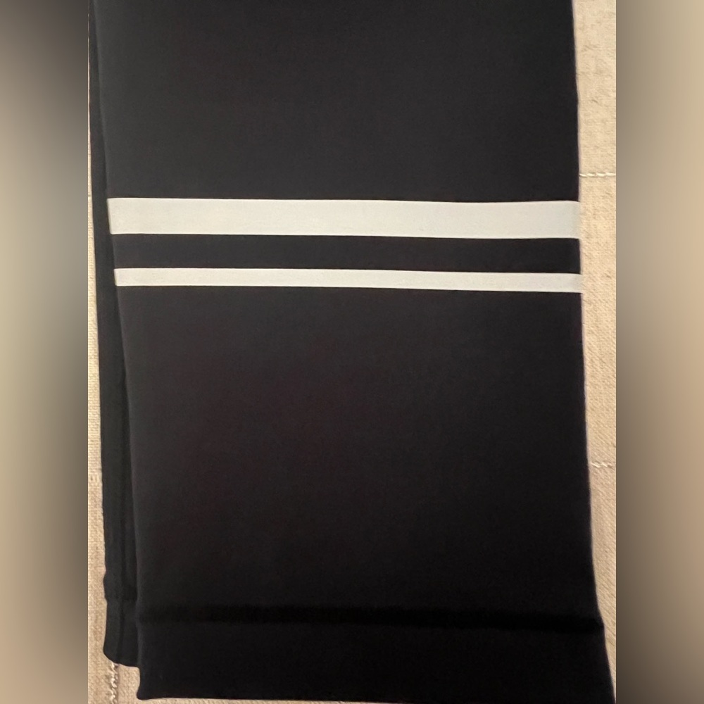 🆕 Noli Hype Reflective Legging - Picture 4 of 14